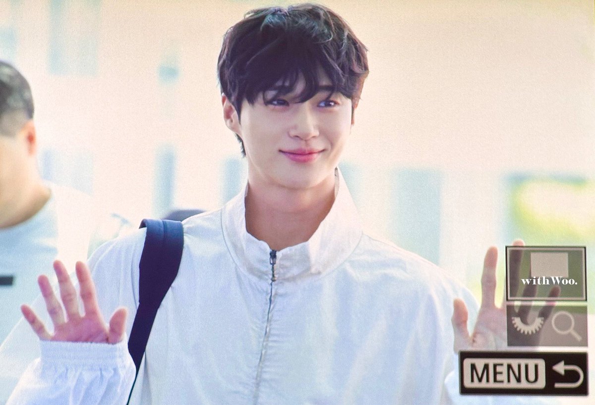 bbyeonwooseok's tweet image. 자카르타 🛬 

#변우석 #ByeonWooSeok #ビョンウソク #邊佑錫 #บยอนวูซอก