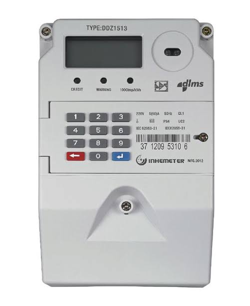 TUMIA REMOTE  CIU YA JIRANI YAKO KUWEKA UMEME.

kuna wakati unakuta kifaa chako cha kuingizia umeme yaani ile remote ya mkononi (CIU) imepasuka au imegoma kabisa kupokea token hata ukifanya troubleshooting kwa kuingiza code bado umeme hauwaki.

Leo ntakuonyesha namna...