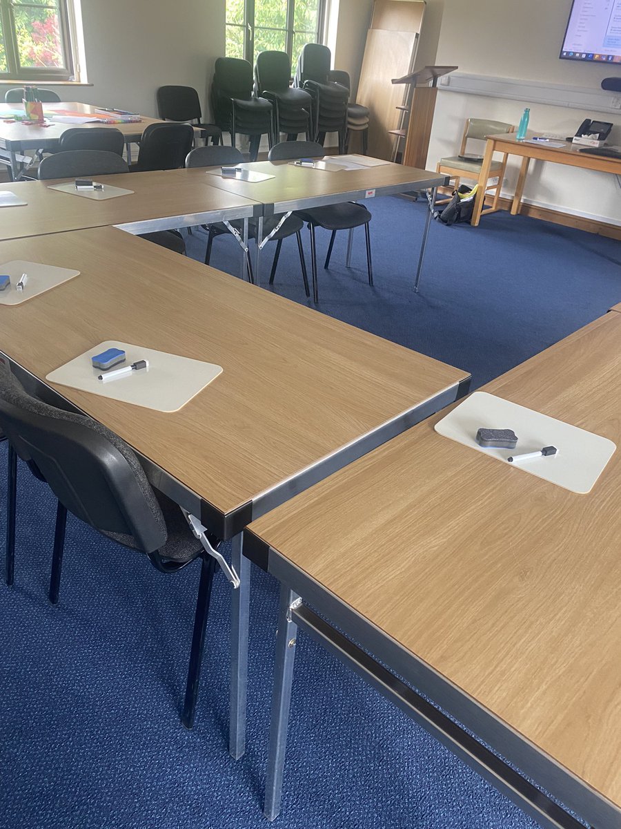 ECHOLincs's tweet image. Set up and ready to deliver a full days management and leadership training. @StBarnabasLinc #Training #Education #Transformationalteaching #Funlearning