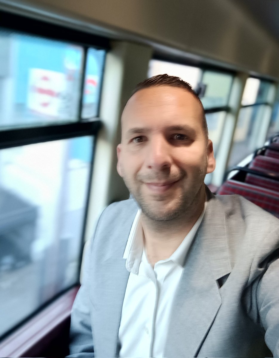 Beautiful morning!

On my way to the studios where you can catch me on BBC Cambridgeshire, Cornwall, Devon &amp; Lancashire.

Then over to Politics Live at lunchtime with Andrew Marr this evening.

Election balance rules means you get to hear a lot more from <a href="/TheGreenParty/">The Green Party</a>!