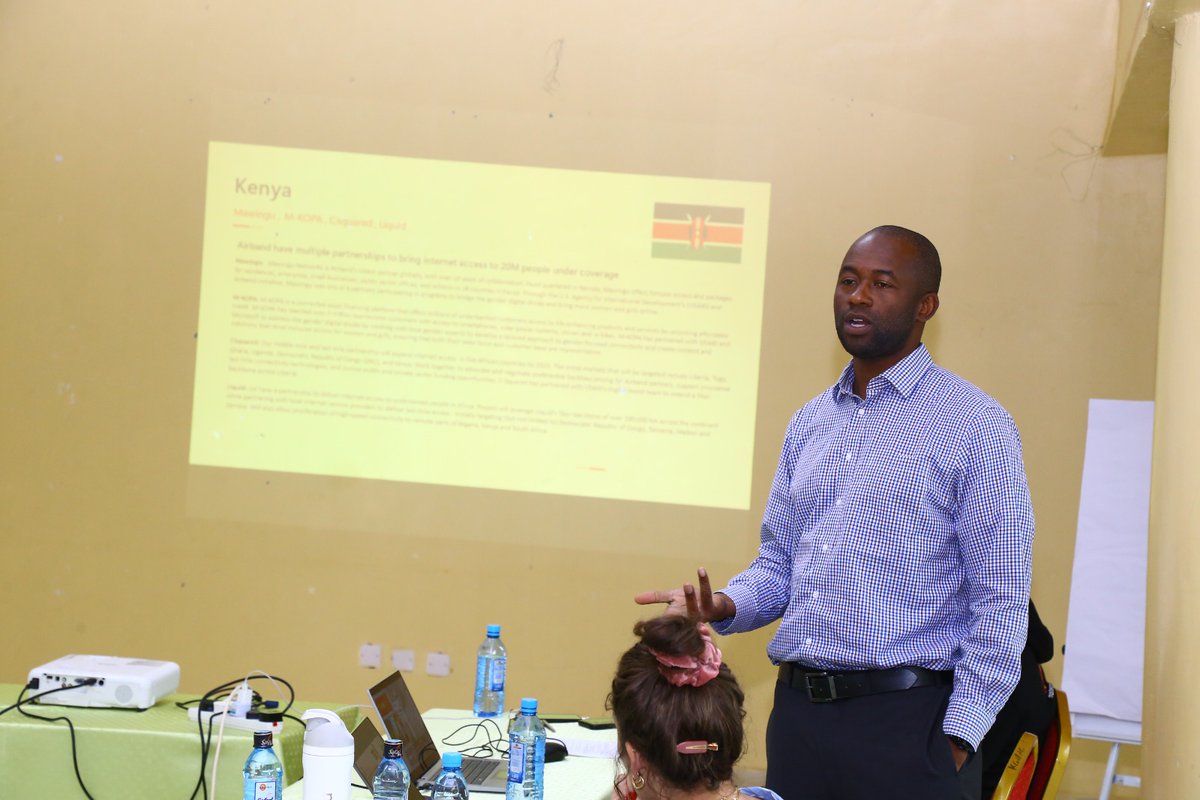 📉 Internet connectivity in rural Kenya remains a significant challenge, leaving many farmers, especially women, at a disadvantage in the #AI age.

#DigitalInclusion #FarmersFirst #AIForGood #Technology