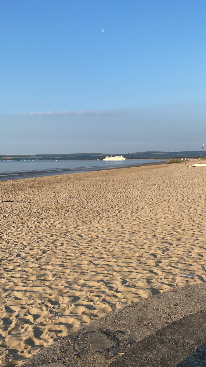 Fleur Carney tweet media