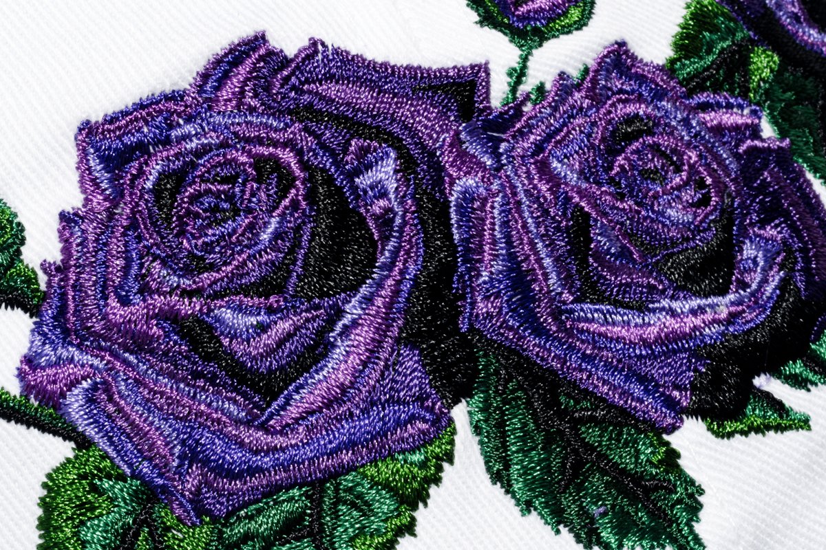 新日本プロレス エルデスペラードロゴ 紫バラ刺繍 バケットハット 黒