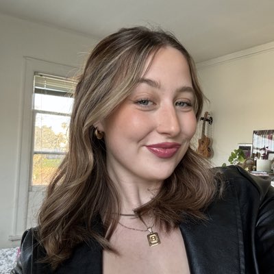b6iley's tweet photo. #NewProfilePic https://t.co/Y3WQZCqiVV
