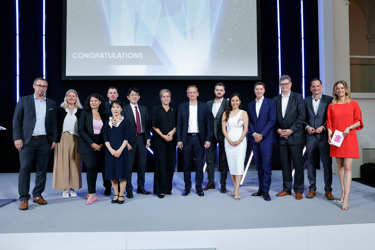 NRWGlobalTR's tweet image. ✅@NRWGlobal Business Award" 20.Yıl dönümü önceki gün Düsseldorf'ta düzenlenen muhteşem bir törenle kutlandı.
Ayrıntılar👉l24.im/zt6MvlS
Ve kazananlar:
🏆@rivian
🏆@FUJIFILM_HCEMEA
🏆#CodingGiants
🏆#Flender
#NRW #NRWGlobalBusinessAward #EuropesHeartbeat #export #invest