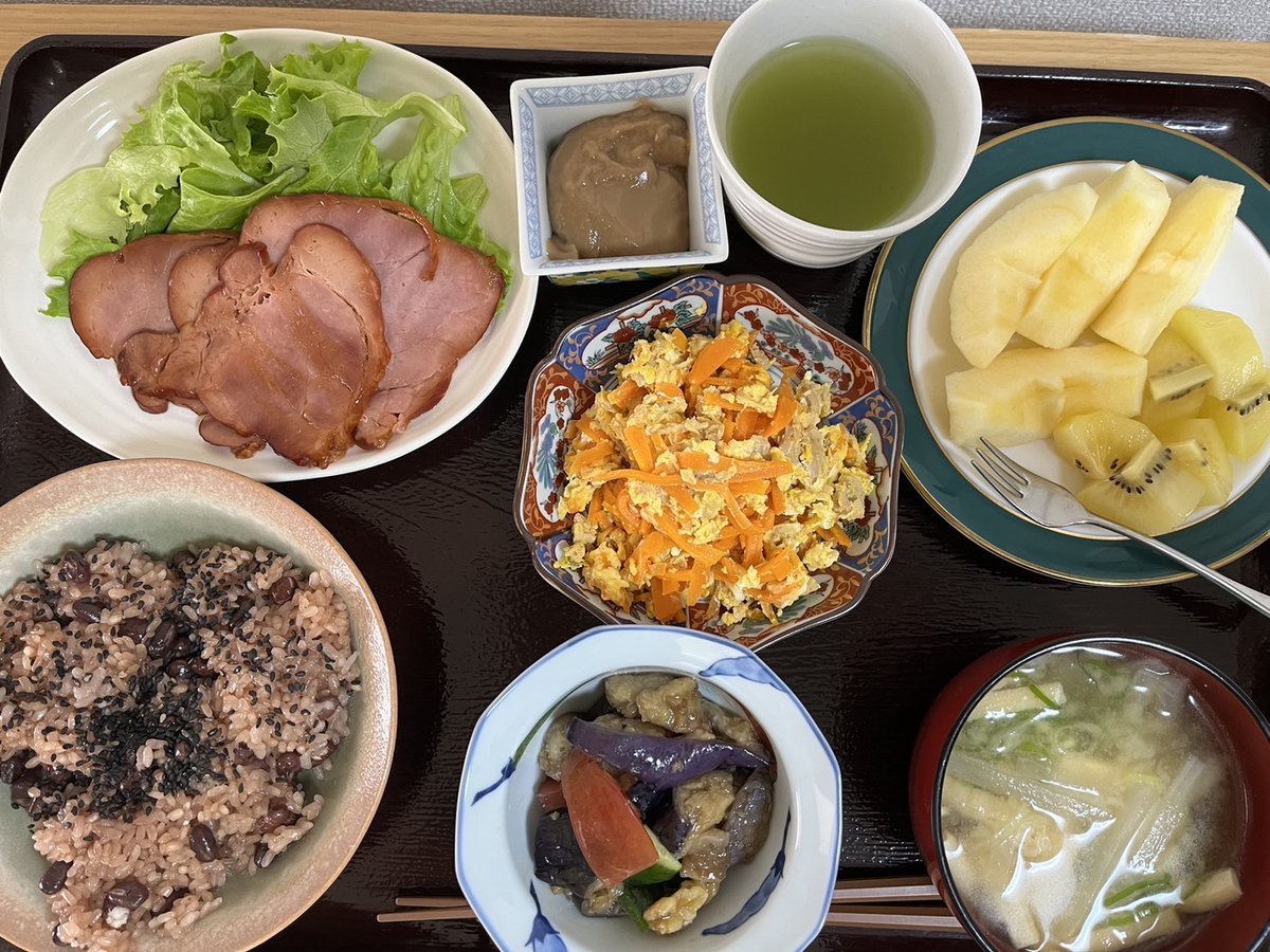 NPO81414366's tweet photo. 産後ケアで育児相談、授乳相談、ゆっくりランチして、お昼寝はいかがですか？
担当助産師が心を込めてケアいたします。日頃の疲れをいやしてください。
＃神戸市産後ケア ＃育児相談 ＃母乳相談 ＃ふすあんまぁ https://t.co/FqxFG6EdCK