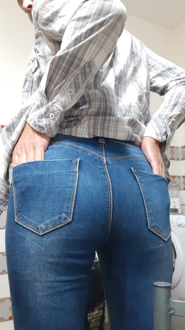 🥰 https://t.co/6z6t1aty0z a stasera porcelli🐽🥵💋 https://t.co/CqwQWEfm3J