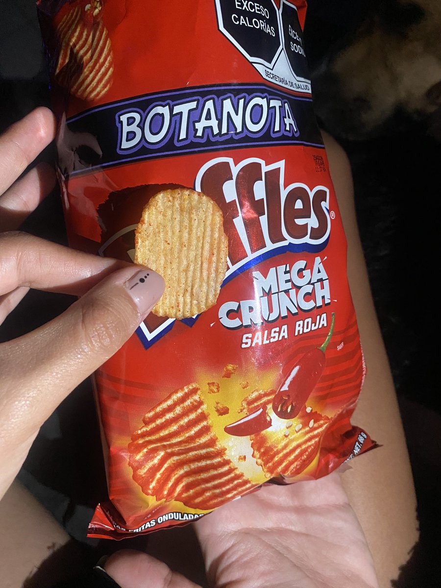 angyreyes7's tweet photo. @Ruffles_Mx tengo un reporte con sus papás salsa roja, que no traen nada de polvito 😥😥😥 https://t.co/0I5tIwpMFD