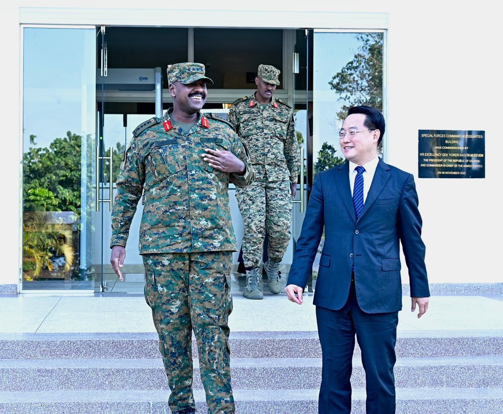 kamukamafredie's tweet photo. Senior presidential adviser on special operations SPA/SO,Afande CDF Gen Muhoozi Kainerugaba @mkainerugaba congratulated NORINCO on its position as the largest aerospace and defense company in the world,with an annual revenue exceeding 82 billion dollars. Viva UPDF https://t.co/cqZg88XPdE