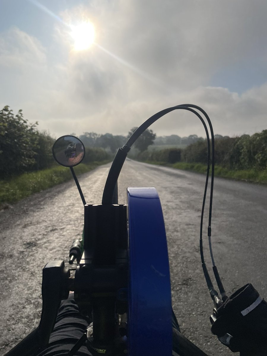 claire80lomas's tweet photo. Only got in from last night’s cycle at 9pm after speaking at an event in the day …. 

But today I’ve had an early start to beat the heat #handcycling and also beat all the family out of bed 😃🥇

It was lovely 👌 https://t.co/a8K8pirynk