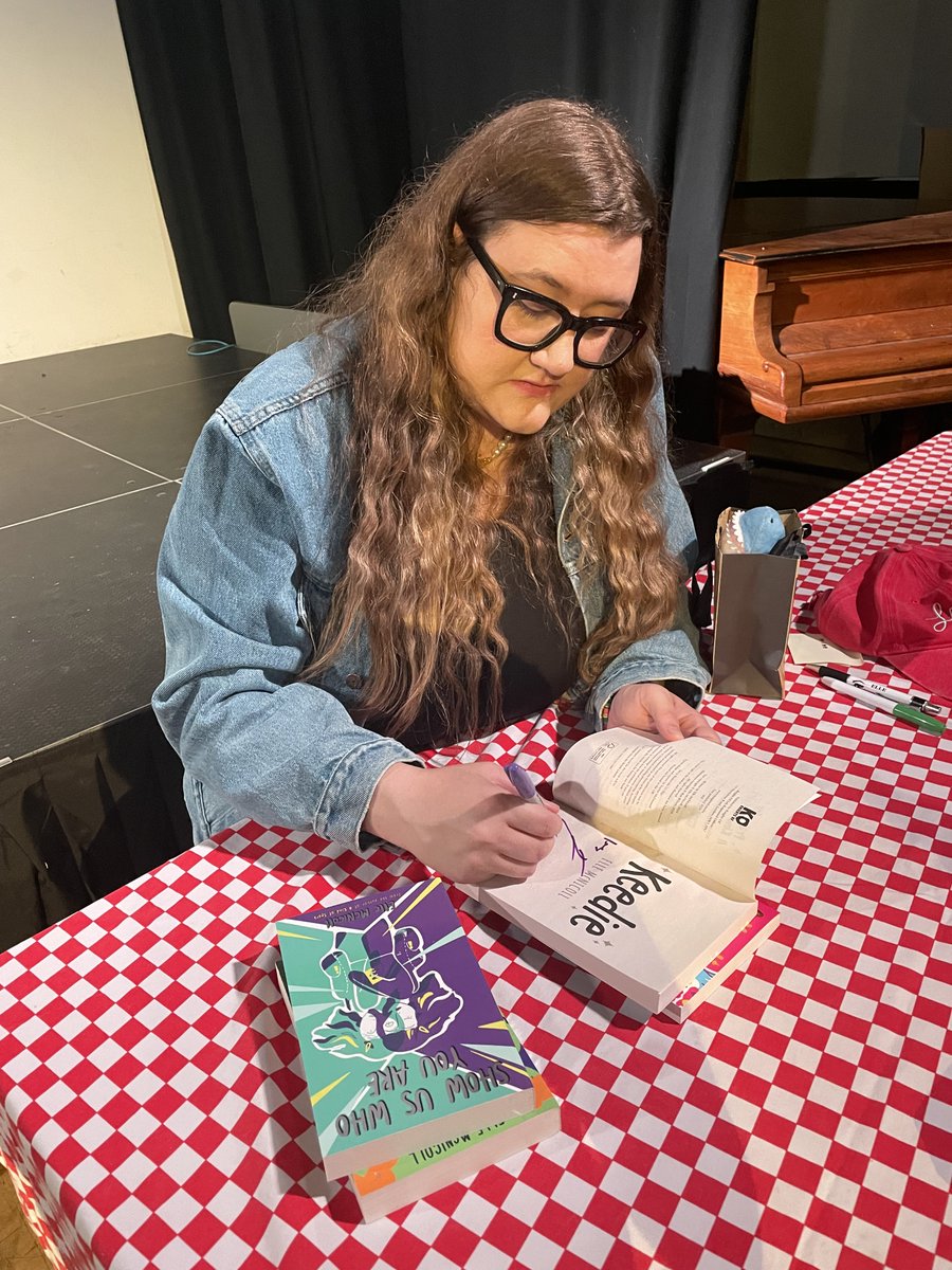 Ibstock Place School Library (@ipslib) on Twitter photo 'Reading is breathing in, writing is breathing out: you can't breathe out without breathing in' <a href="/BooksandChokers/">Elle McNicoll βπ»ππ©·ππ</a> advises young writers in convo with <a href="/BexLindsay/">Bex Lindsay</a> <a href="/kidslitfest/">BarnesKidsLitFest</a>. Plus TV show goss, diversity in #neurodiversity representation & sneak previews. Fab!ππ¦ππ³οΈβπ<a href="/_KnightsOf/">Knights Of</a> 'Reading is breathing in, writing is breathing out: you can't breathe out without breathing in' <a href="/BooksandChokers/">Elle McNicoll βπ»ππ©·ππ</a> advises young writers in convo with <a href="/BexLindsay/">Bex Lindsay</a> <a href="/kidslitfest/">BarnesKidsLitFest</a>. Plus TV show goss, diversity in #neurodiversity representation & sneak previews. Fab!ππ¦ππ³οΈβπ<a href="/_KnightsOf/">Knights Of</a>