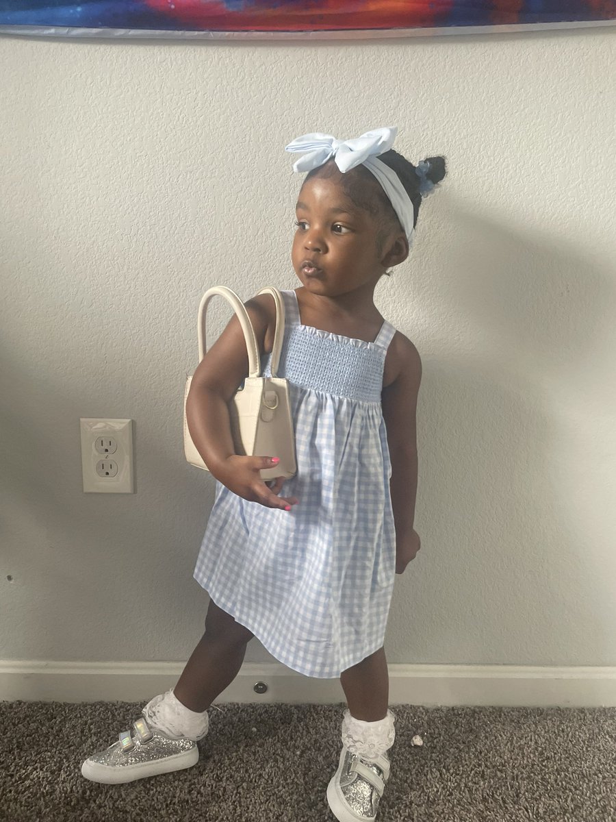 slinbx2's tweet photo. Love my daughter from a different mother 💋 #minibestie https://t.co/saa0PV6eL2