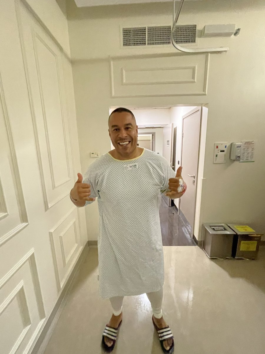 Huge thanks to everyone who has reached out and sent messages of support. After speaking to the surgeon I realise how serious this could have been.

Gallbladder removed, sepsis avoided narrowly. On the road to recovery ❤️‍🩹