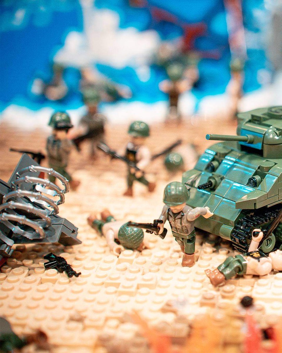 🇫🇷🏛 More pictures from <a href="/Citedelhistoire/">Cité de l’Histoire</a> (#Paris).
ℹ️ Our construction bricks as a visualization of historic battle!
👏👏👏