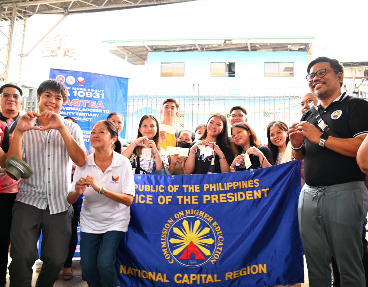 unifastgovph's tweet image. UniFAST OIC Executive Director Ryan Estevez joined First Lady Liza Marcos during the LAB for All caravan held at the Mandaluyong City College of Science and Technology in Bgy. Addition Hills, Mandaluyong City on June 24, 2024.
#LABForAll
#RA10931931
#TulongDunongProgramogram