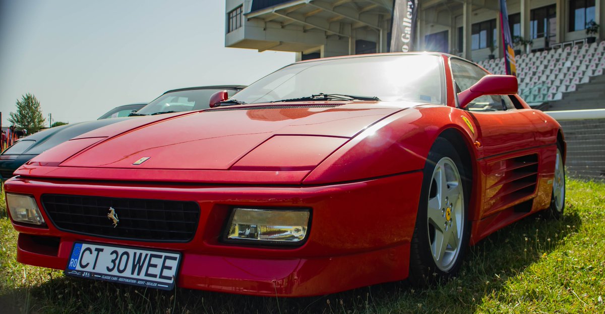 FalconCorin's tweet photo. Amazing cars at a Romanian Retro Carshow
#ford #chevy #jaguar #ferrari https://t.co/ox694milP9