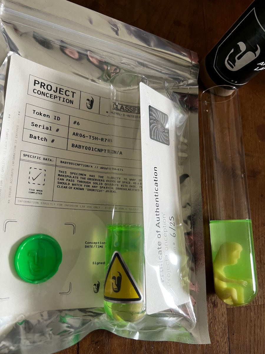 unityofmulti's tweet image. Happy belated anniversary to the incredible @arthr 🎉

He not only gave me a replacement for a cracked #projectConception test tube, but even sent me an edition of #BayesianBelief to make up for the customs duties. 

Make sure to see him playing live, if you ever have the chance.…