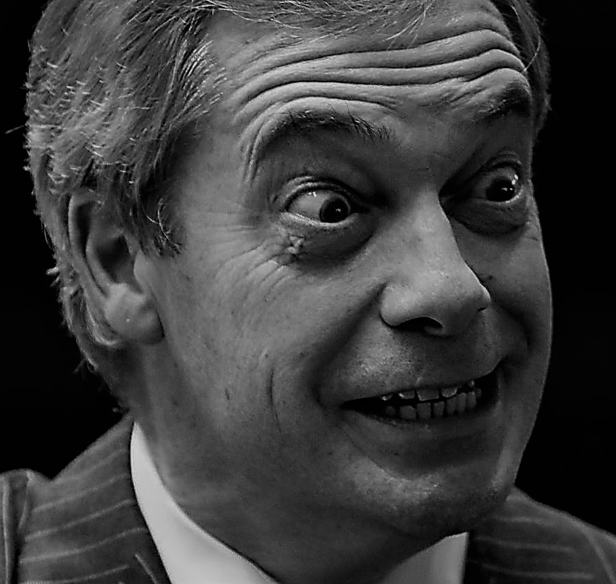 docrussjackson's tweet image. #THREAD

Farage compared the parents of Sandy Hook victims who sued Alex Jones to anti-free speech left-wingers; said &apos;liberals have become the fascists&apos;; named Orbán as &apos;one of the best leaders in the world&apos;&apos;; said Milei is &apos;amazing&apos;; &amp;amp; praised Putin, Andrew Tate &amp;amp; Trussenomics.