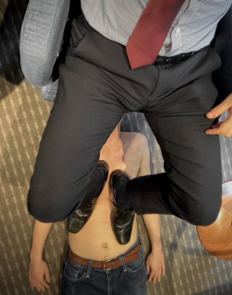 DomWest19's tweet photo. Taking time out to relax with @tobetrampled 

#BusinessMonday #gaybdsm #malehierarchy #masterandslave https://t.co/4kK6qGMD5A