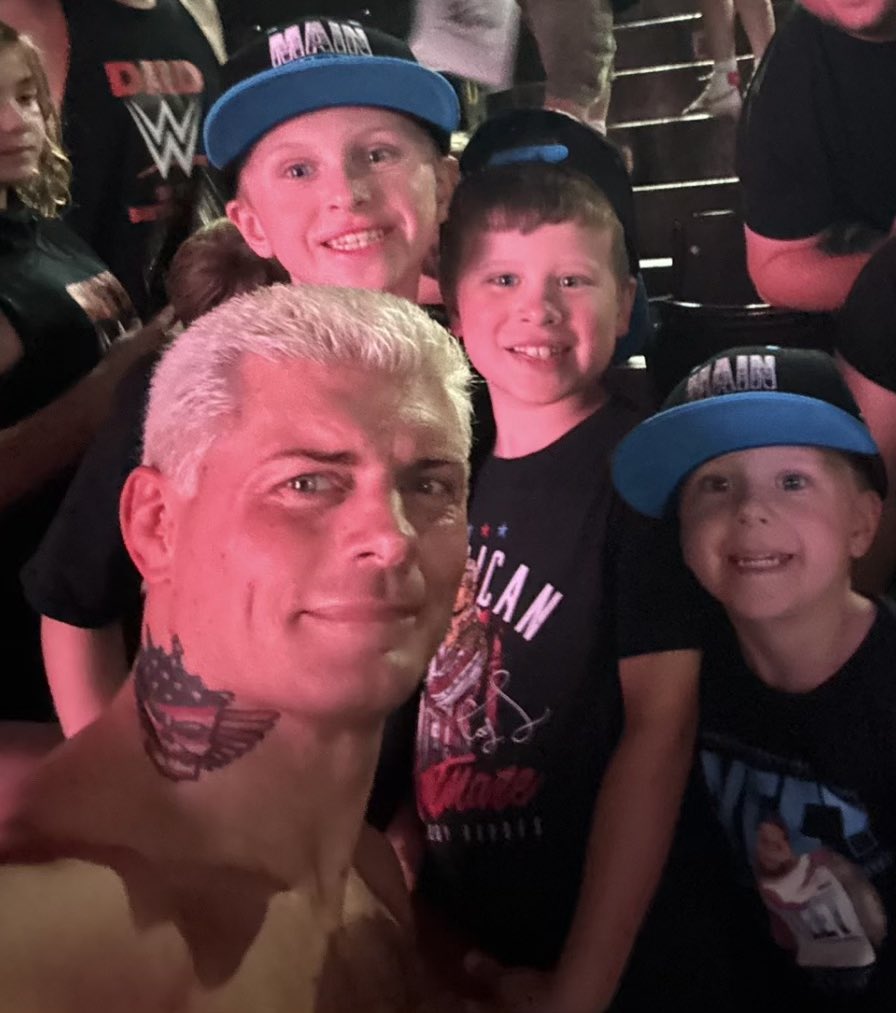 tmryan21's tweet photo. Thank you @CodyRhodes! You made the night extra special for my boys!  #WWEKalamazoo #WWE https://t.co/g2q5W6RcZ2