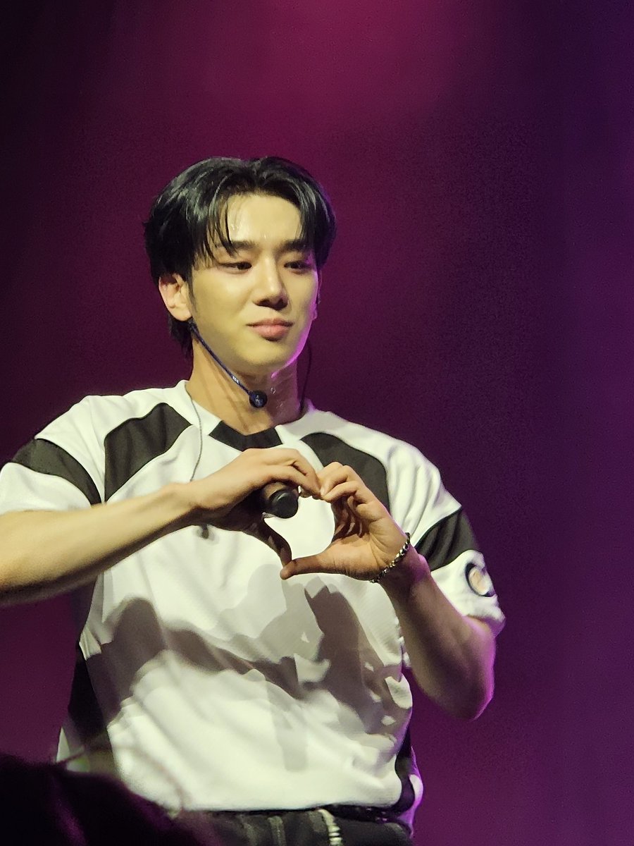 Yoongimeowmeow7's tweet photo. I FINALLY GOT TO SEE MY BABIES 🥹🥹
#ACE #ACE_TOUR #ACE_REWINDUS #ACE_TOUR #ACEinSantaRosa @official_ACE7 https://t.co/QOqahnteuY