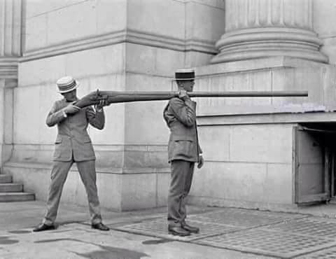 आखिरकार बहुत ही जद्दोजहद के बाद वह बन्दूक मिल ही गई जो दूसरों के कन्धे पर रख कर चलाते हैं..