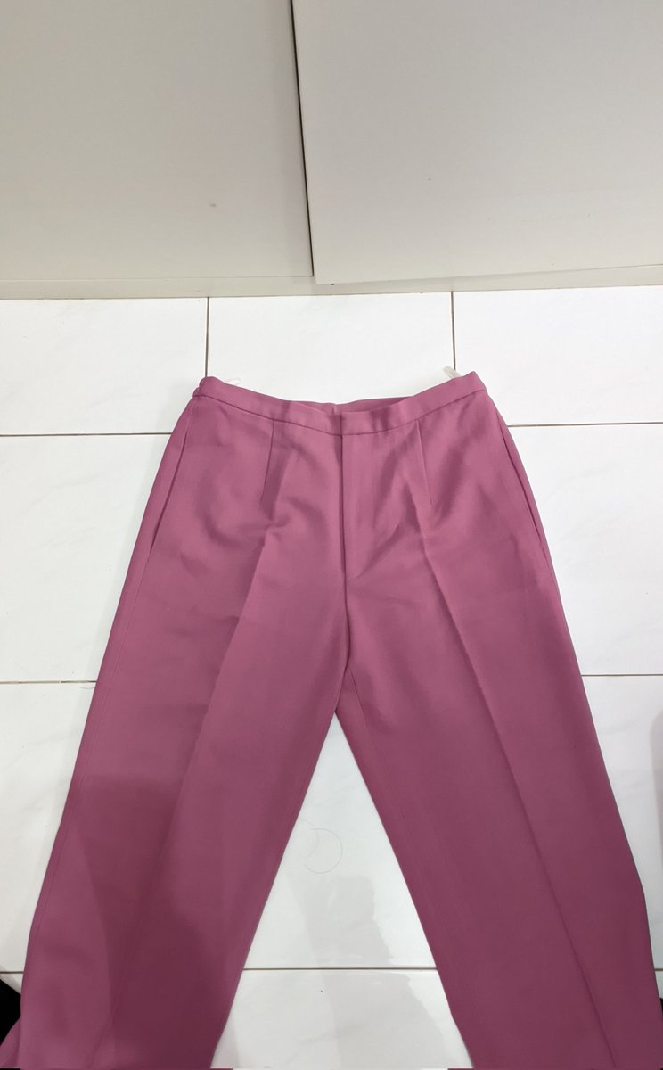freakiselvis's tweet photo. ❗PRELOVED❗
mw jual prilop prilopku, size S-L (sweaternya L-XL muat) mostly NEW dan GOODCON! 

❗under 30k aja ❗
 (kec jeans cutbray)

📍Dom Semarang, bisa 🍊
✅ gratong xtra 
✅ svid
✅ keep event https://t.co/3qsLwRPmji