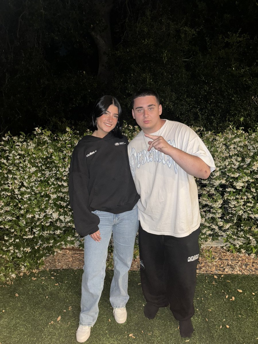 LacyHimself's tweet photo. she smelled good. https://t.co/T9u2nDPWdA
