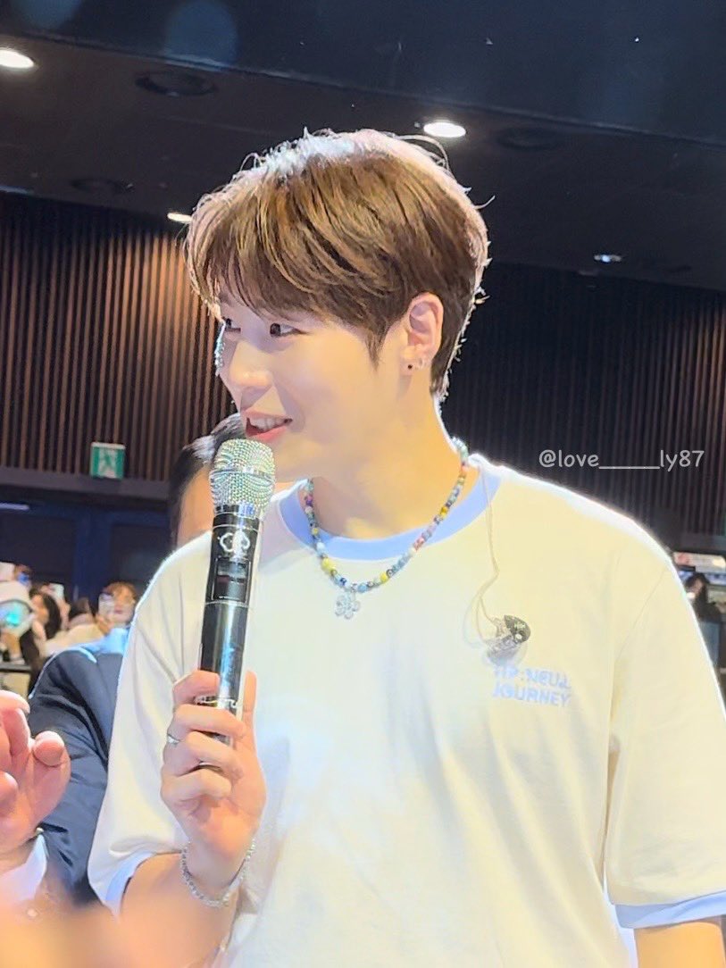 love____ly87's tweet photo. 240623 하성운 팬미팅
진짜 너무 착한 하늘 사랑 강아지ㅠㅠ

#하성운
#HASUNGWOON
@gooreumseng https://t.co/poNKzAaHpV