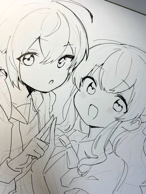 没色紙です!やはり右向き一発描きは鬼門…!😂😂

 #しゅがみつ 