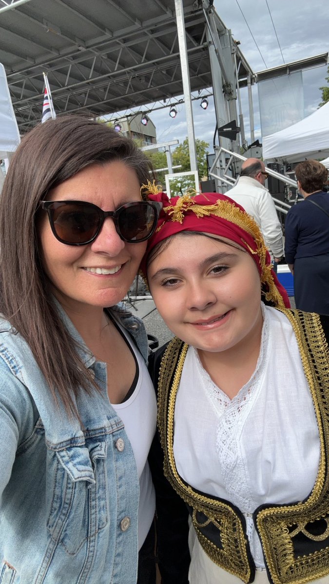 Anna Blefare tweet media