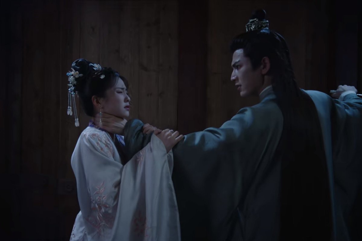 ริวิว ชีวิตตัวละครของไป๋ลู่ 
-白月梵星
-临江仙
-长月烬明（จันทราอัสดง）
-宁安如梦（เล่ห์รักวังคุนหนิง）
นอกจากชุดแดง/งานแต่งแล้ว ก็โดนบีบคออยู่ร่ำไป รักต้องบีบแหละ มันคือความรักแบบนุ่มนิ่ม คอเด้อบ่อใช่แตร 5555