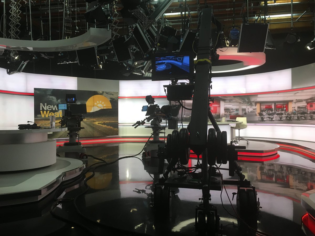 JamieEnsor's tweet image. My time at Newshub is coming to an end after nearly seven years. From an autocue operator, to a digital producer, to a political reporter on the tele, I’ve loved every moment.
I’m taking a break overseas before returning to Parliament’s Press Gallery, working for the NZ Herald.