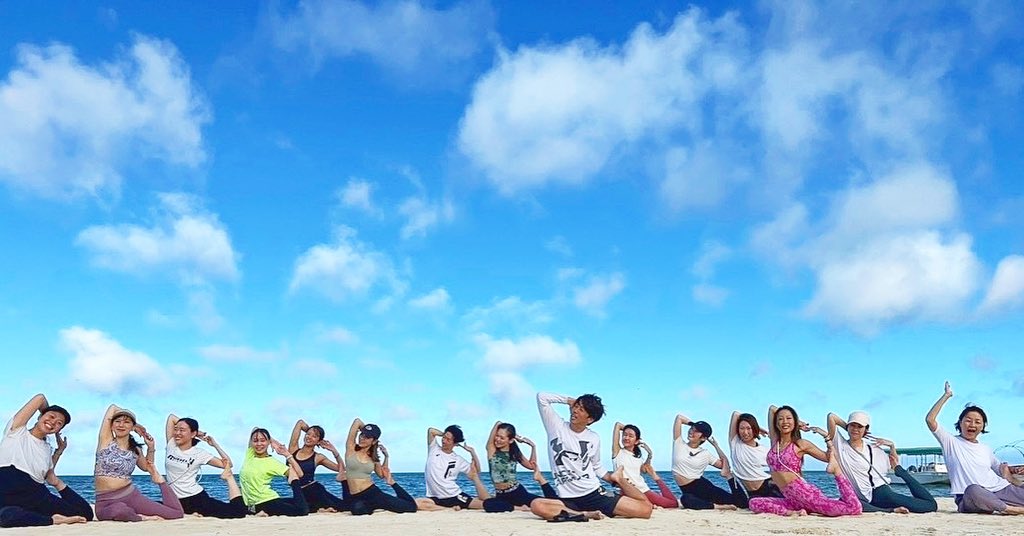 AYU tweet media