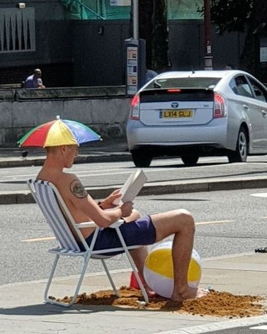 Monday morning and we'll mainly be channelling this guy today! Have a great week all.....