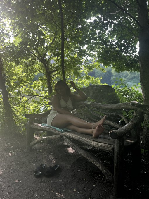 Watch 🤫🤫🤫🫠's leaked NSFW photo on TwXstars