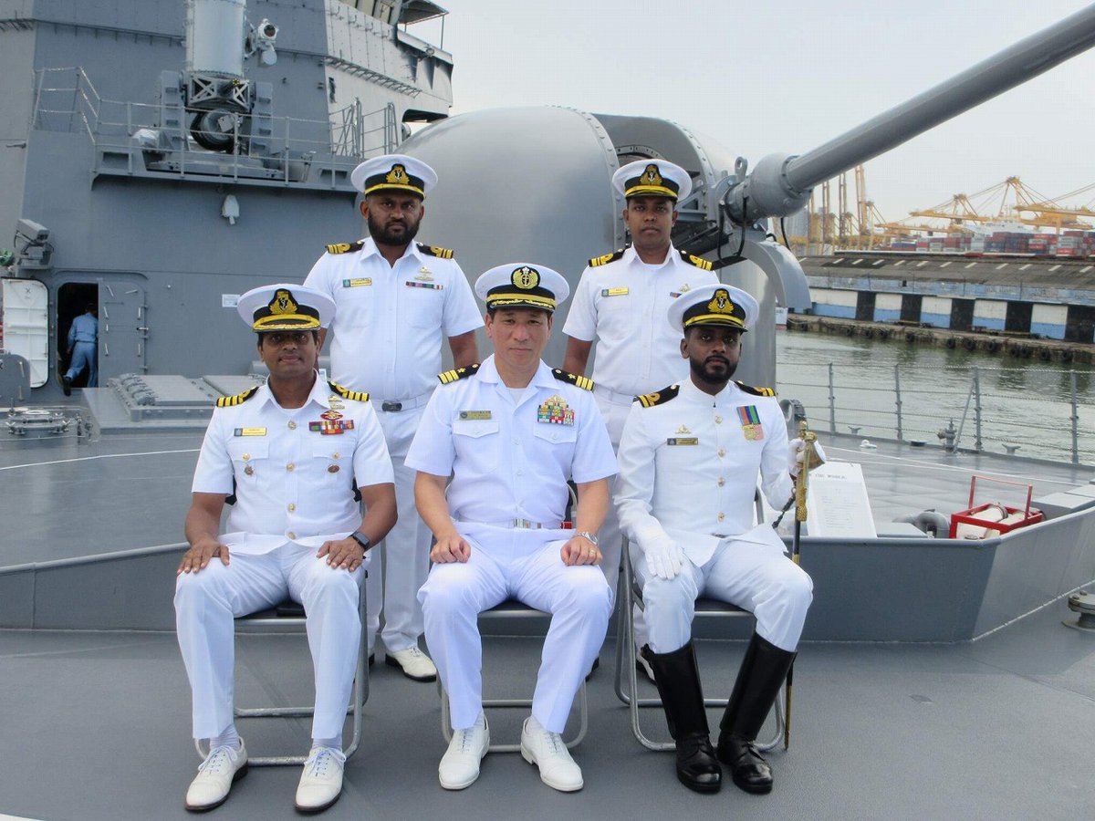 第48次派遣海賊対処行動部隊の護衛艦「さみだれ」は、スリランカの
