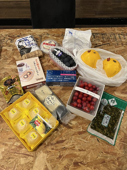 先日は D+黒木歩e個人撮影会 に御来店いただきありがとうございました💕 今回は夏仕様な感じで梅雨をふき飛ばすリゾートワンピースにしました💕 おかげでスタジオも風が気持ちいいちょうどいい雰囲気に✨️ 次は何着ようかな～ そろそろ皆でそうめん大会でもしたいね💕