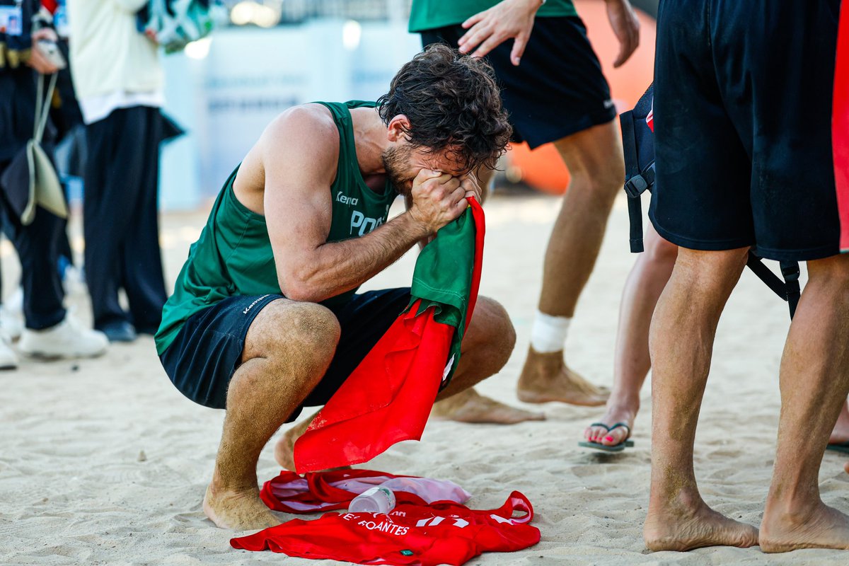 HISTÓRICO: Seleção portuguesa masculina de Andebol de Praia conquistou a medalha de bronze no Mundial 🥉🇵🇹