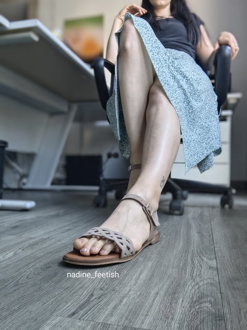 Ab auf die Knie und ran an die Arbeit 👇🏻 https://t.co/NLXRQLiEl5