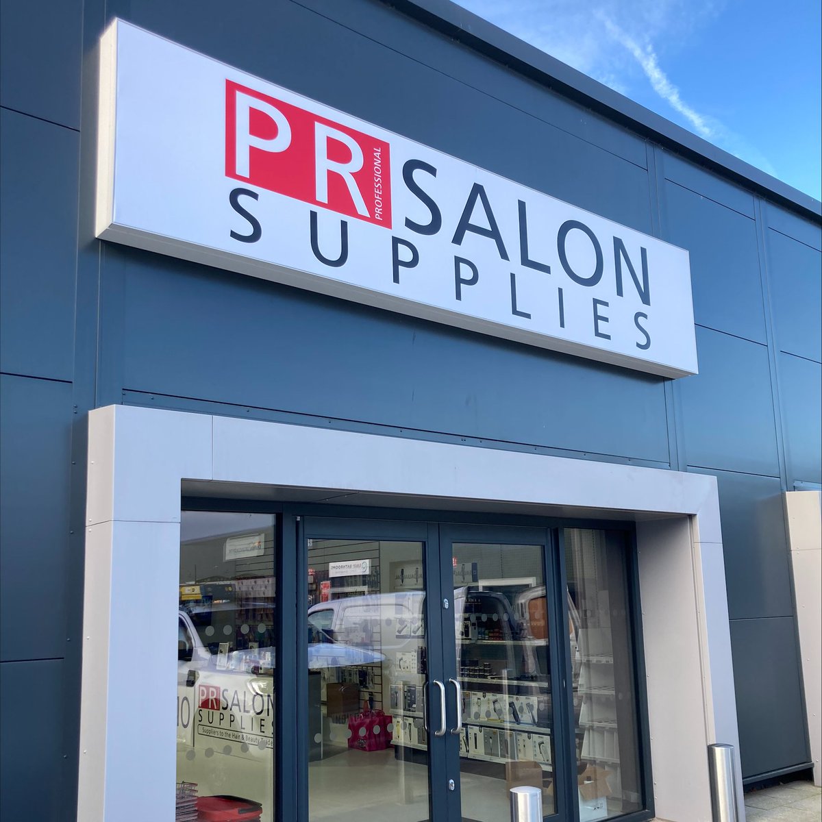 Thrilled to unveil our latest project at Andrews Signs and Engravers! We created an illuminated, weather-resistant flex face sign for PR Salon Supplies. Vibrant, high-res graphics ensure day &amp; night visibility.
Call 01904 658322 to elevate your brand!
#businesssigns #outdoorsign