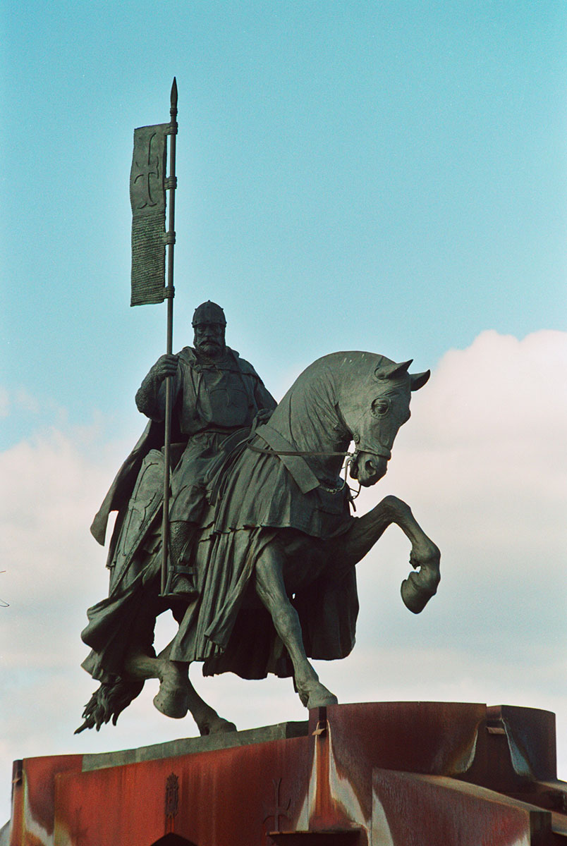 ✅ En el Parque del Temple abrirá sus puertas “Mini Temple” para los más pequeños.

✅ A las 22:00 horas de esta noche tendrá lugar la imposición de la capa templaria en la Glorieta del Caballero Templario.

Más información 👉 cutt.ly/Oesq3x45

#NocheTemplaria2024