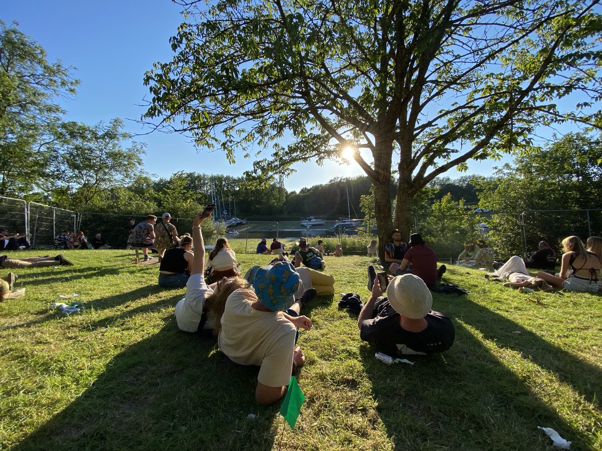 Tom Stroud (@tomstroud9) on Twitter photo “Look at the sky, look at the river, isn’t it good?” The River Stage <a href="/IsleOfWightFest/">Isle of Wight Festival</a> “Look at the sky, look at the river, isn’t it good?” The River Stage <a href="/IsleOfWightFest/">Isle of Wight Festival</a>