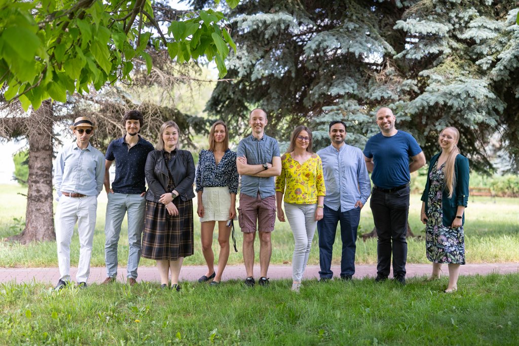 ICHF_PAN's tweet photo. Meet the Dioscuri Centre for Physics and Chemistry of Bacteria led by Dr. Bartłomiej Wacław. The Centre’s main objective is to better understand how physical and chemical processes affect the growth and evolution of bacteria: https://t.co/dCMCqcriSx.
#IPC_ExcellenceClusters #IChF https://t.co/Sewpf4gHxP