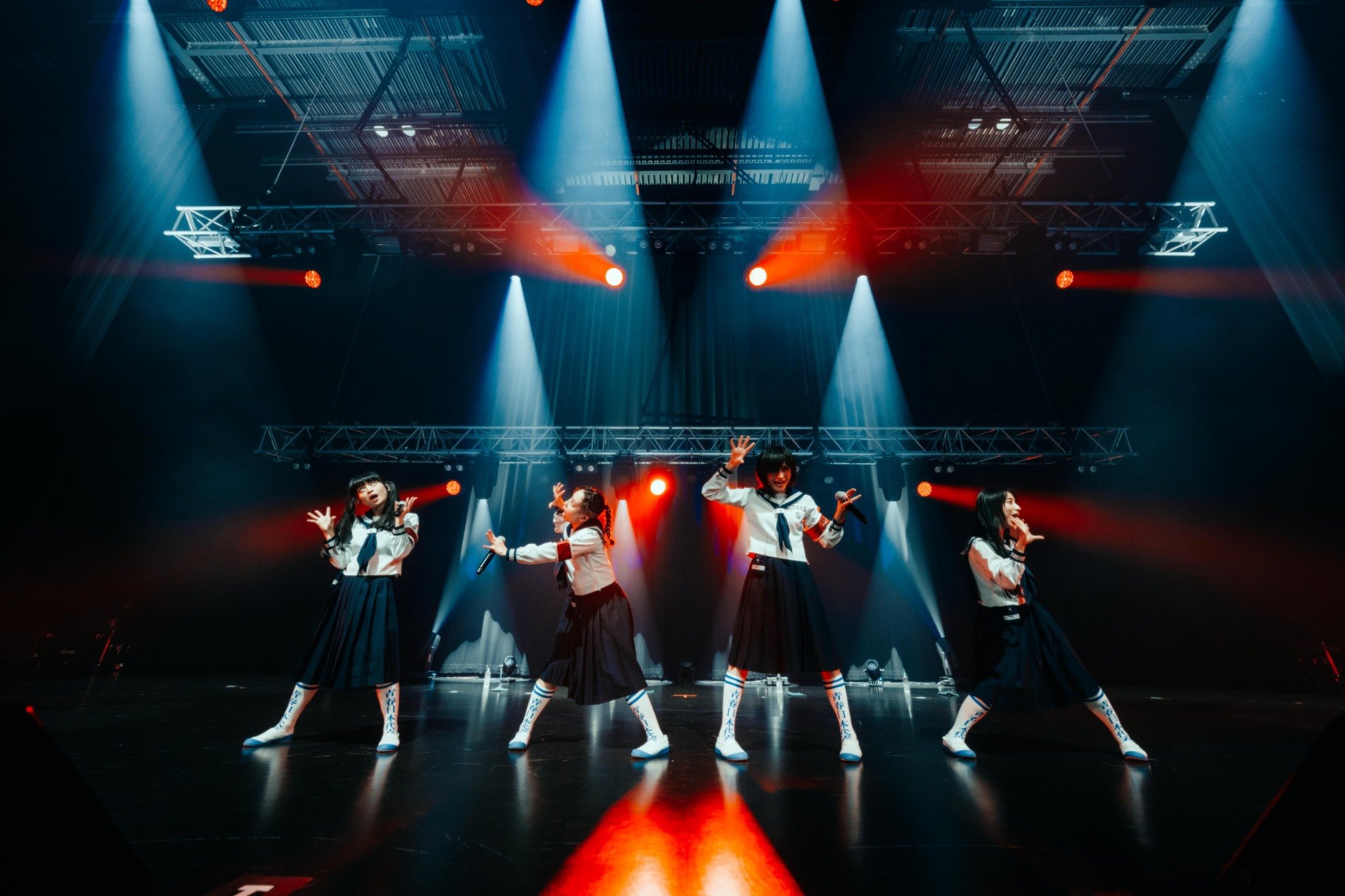 GQ0hr10bIAAGktR?format=jpg&name=large