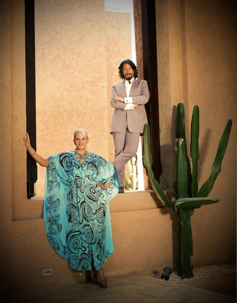 Sounds inconceivable but this GODDESS ⁦<a href="/JLlewelynBowen/">Jackie LB</a>⁩ agreed to be my Wife 35 years ago today (she’s the one in turquoise not the green spikey one BTW)……