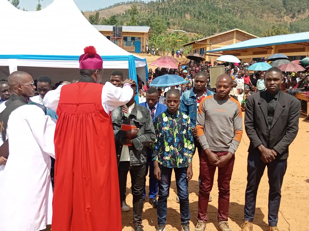 We thank God for 150 Christians who were confirmed yesterday in Shyembe Parish/Butare Diocese.