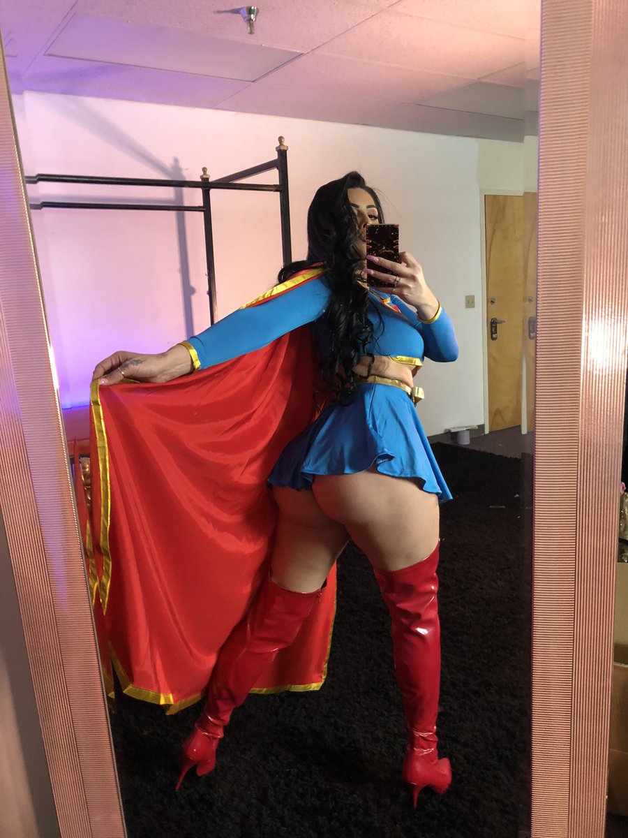 badbitch298281's tweet photo. Kiss my ass 🍑 https://t.co/6lJUWcEYAe