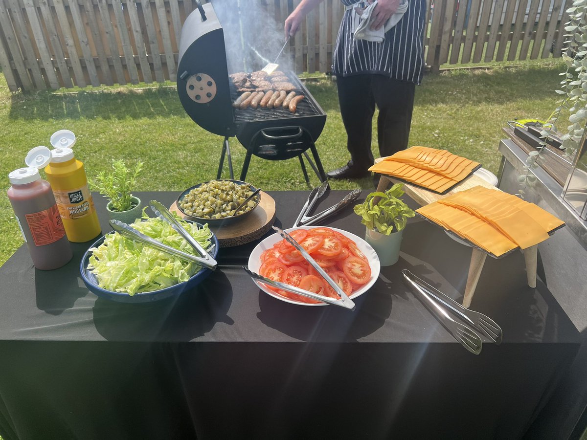 Nay Francis tweet media