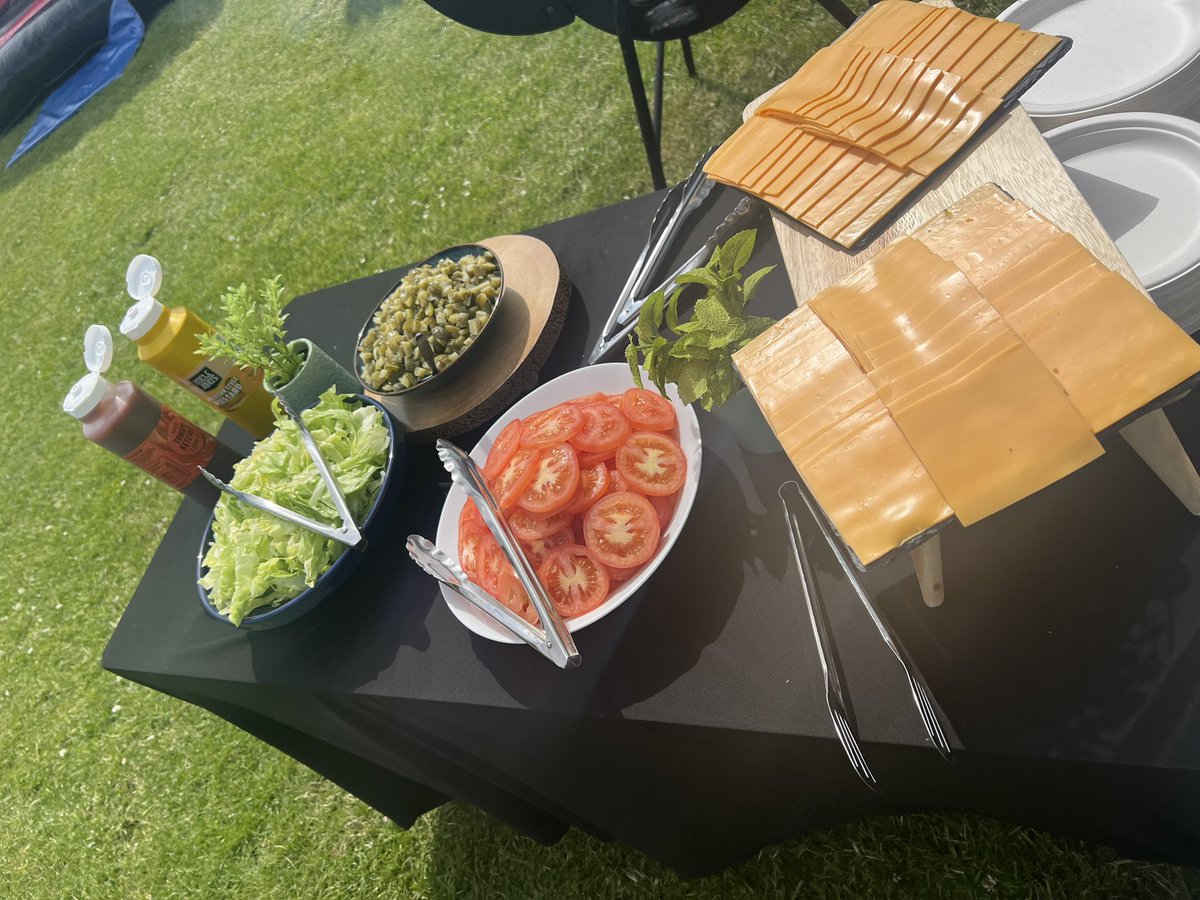 Nay Francis tweet media